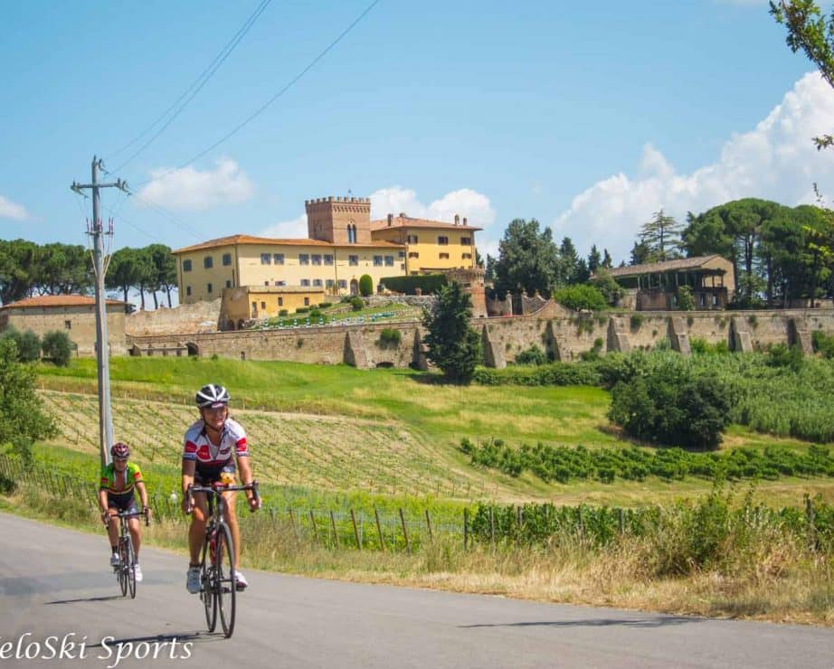 veloski-bicycle-tour-hill-town_tuscany_1400x1050-8-922x740
