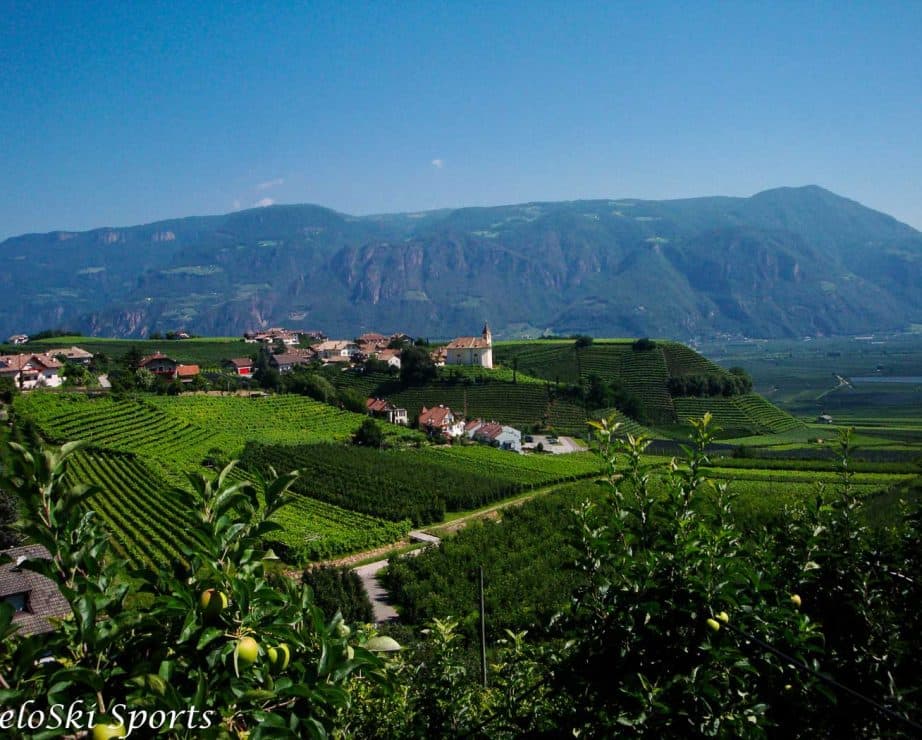 veloski-italy-bicycle-tours-dolomites-verdant-mountain-vistas_1400x1050-5-922x740